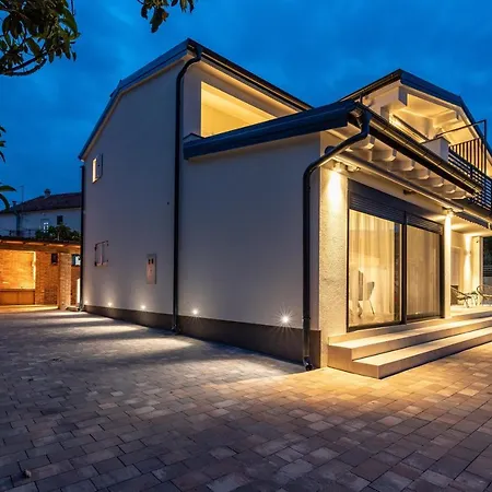 Dvije Masline - Renovated 2022 شقة *